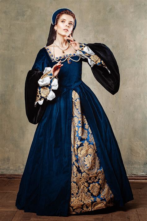 tudor period clothing|16th century tudor fashion.